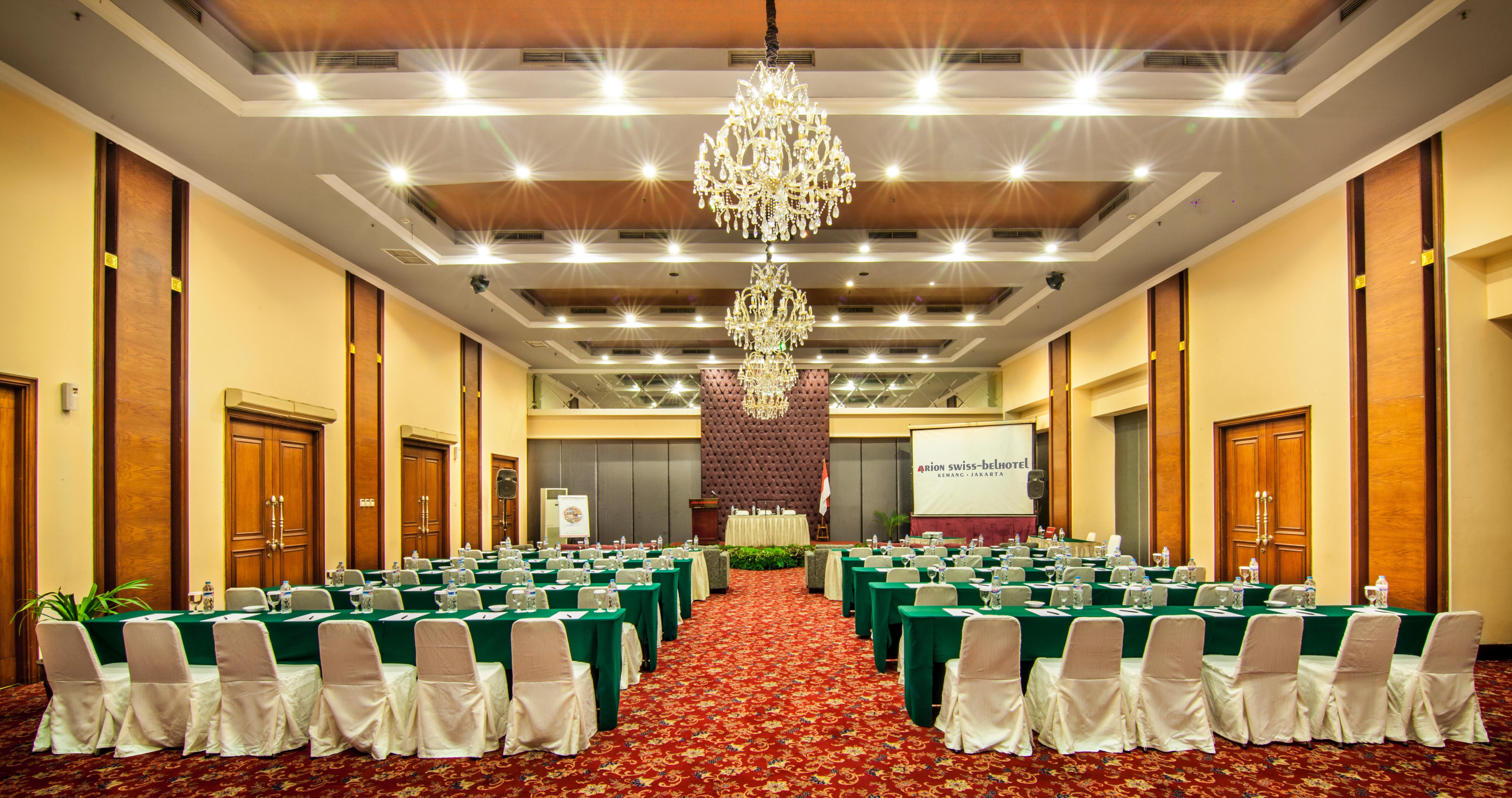 Hotel Arion Kemang 4*